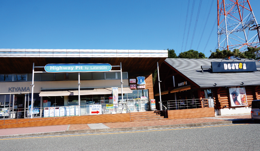 九州基山高速公路休息站的LAWSON便利商店