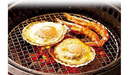 日本人氣燒肉店推薦「牛角」的必點海鮮:大頭鮮蝦、帆立貝圖片