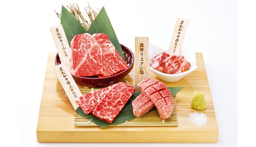 日本人氣燒肉店推薦「牛角」的嚴選四種黑毛和牛拼盤:特上牛五花、霜降牛舌、背頸肉、牛肋肉圖片